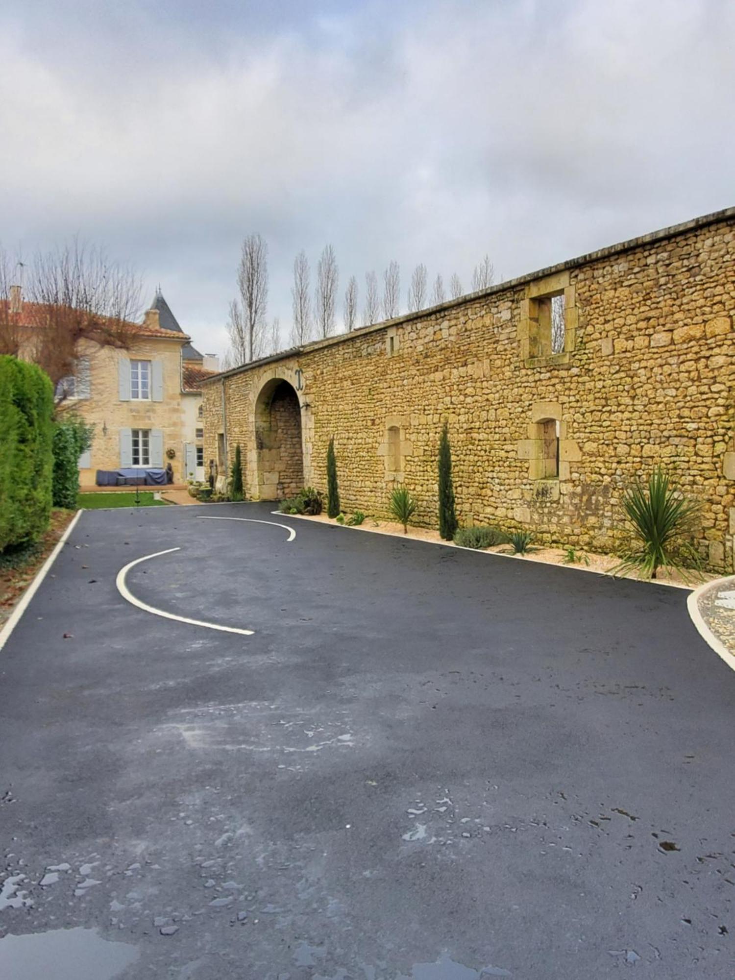 Domaine De La Gemoliere Bed & Breakfast Gemozac Luaran gambar